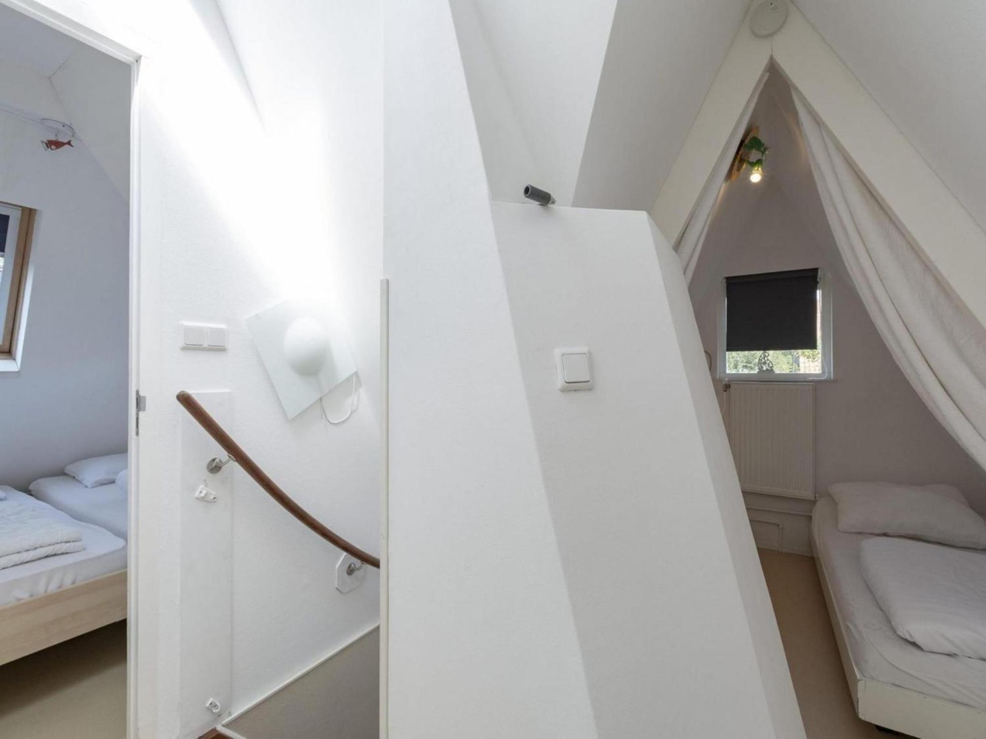 Cozy Holiday Home With Garden Sint Maartensvlotbrug エクステリア 写真