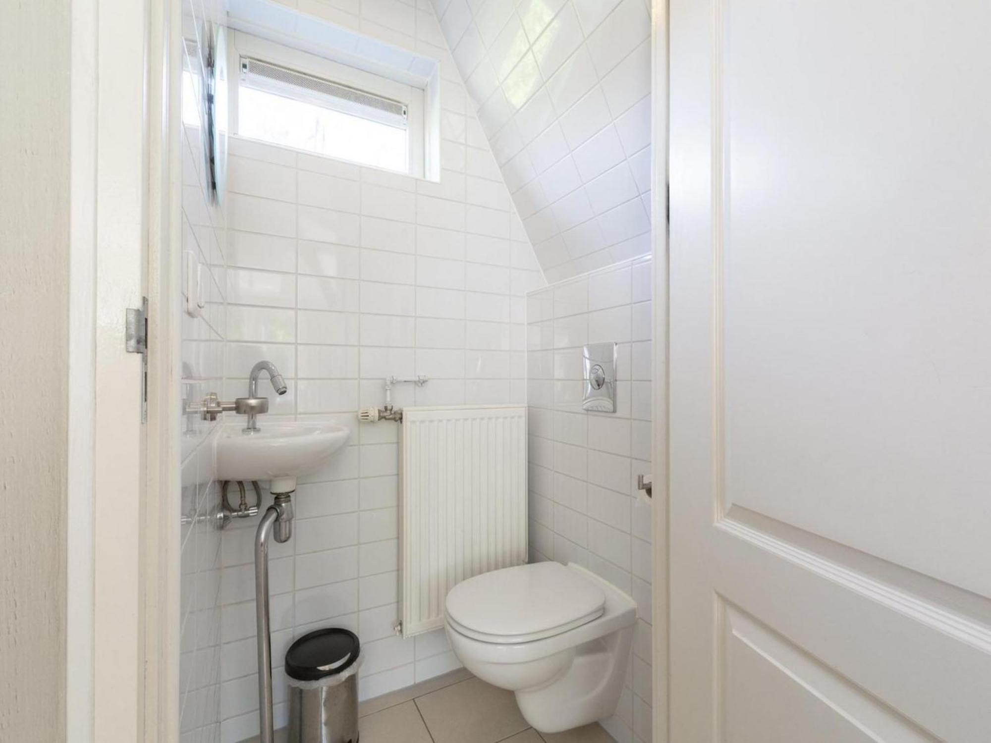 Cozy Holiday Home With Garden Sint Maartensvlotbrug エクステリア 写真