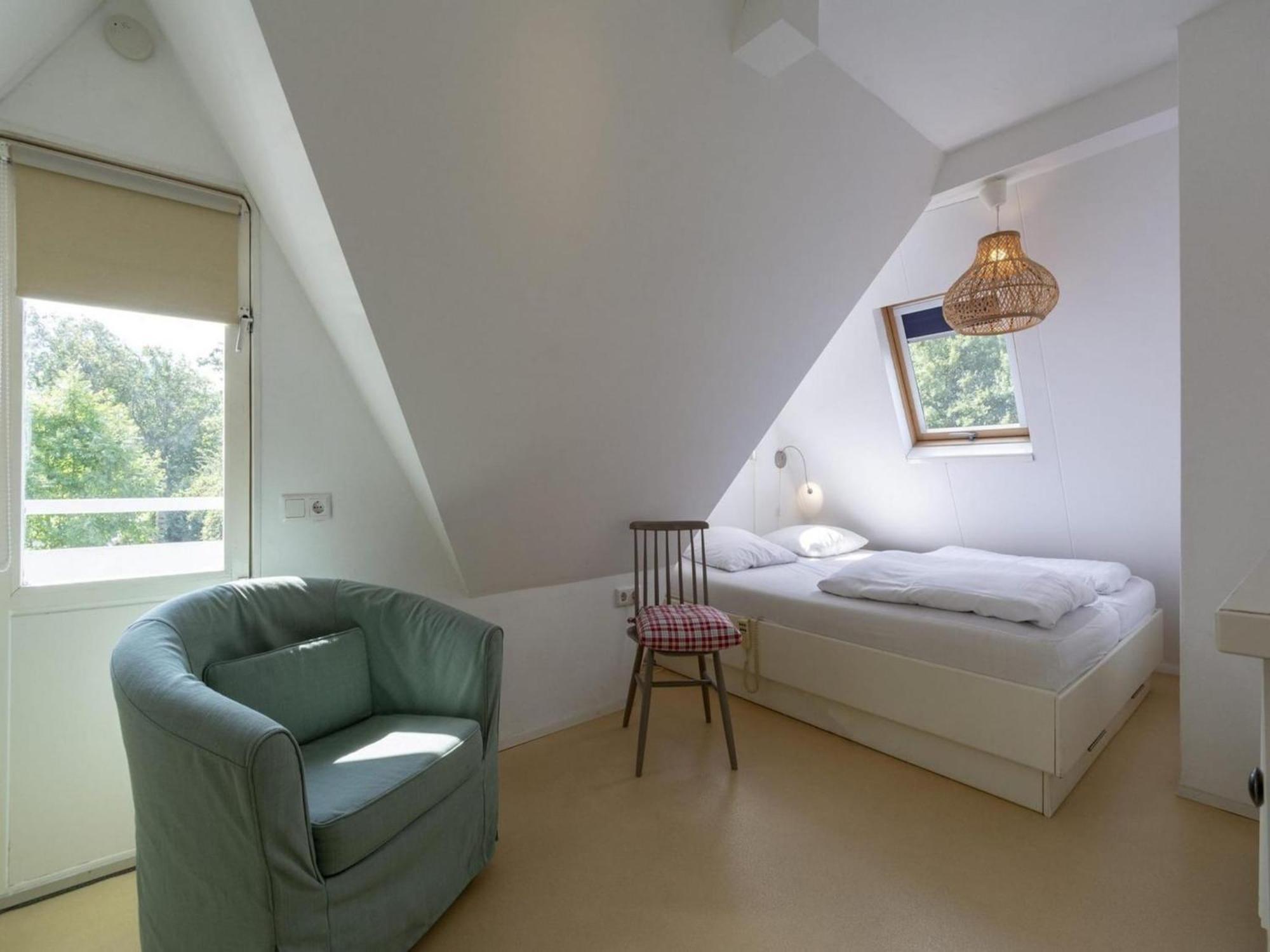 Cozy Holiday Home With Garden Sint Maartensvlotbrug エクステリア 写真