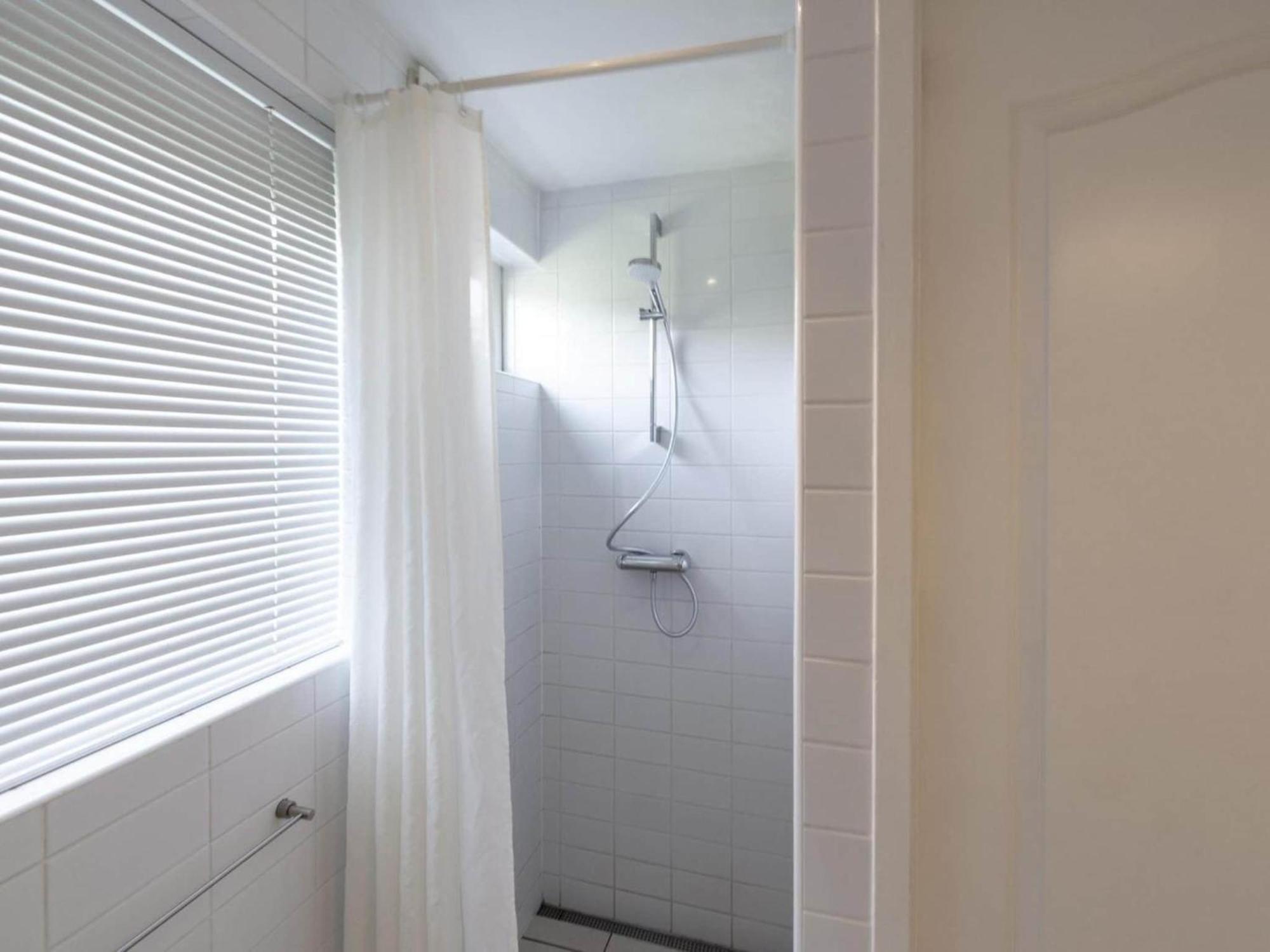 Cozy Holiday Home With Garden Sint Maartensvlotbrug エクステリア 写真