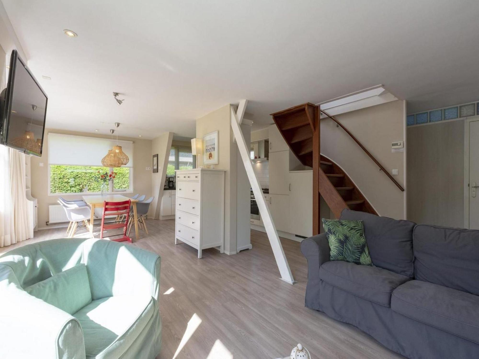 Cozy Holiday Home With Garden Sint Maartensvlotbrug エクステリア 写真
